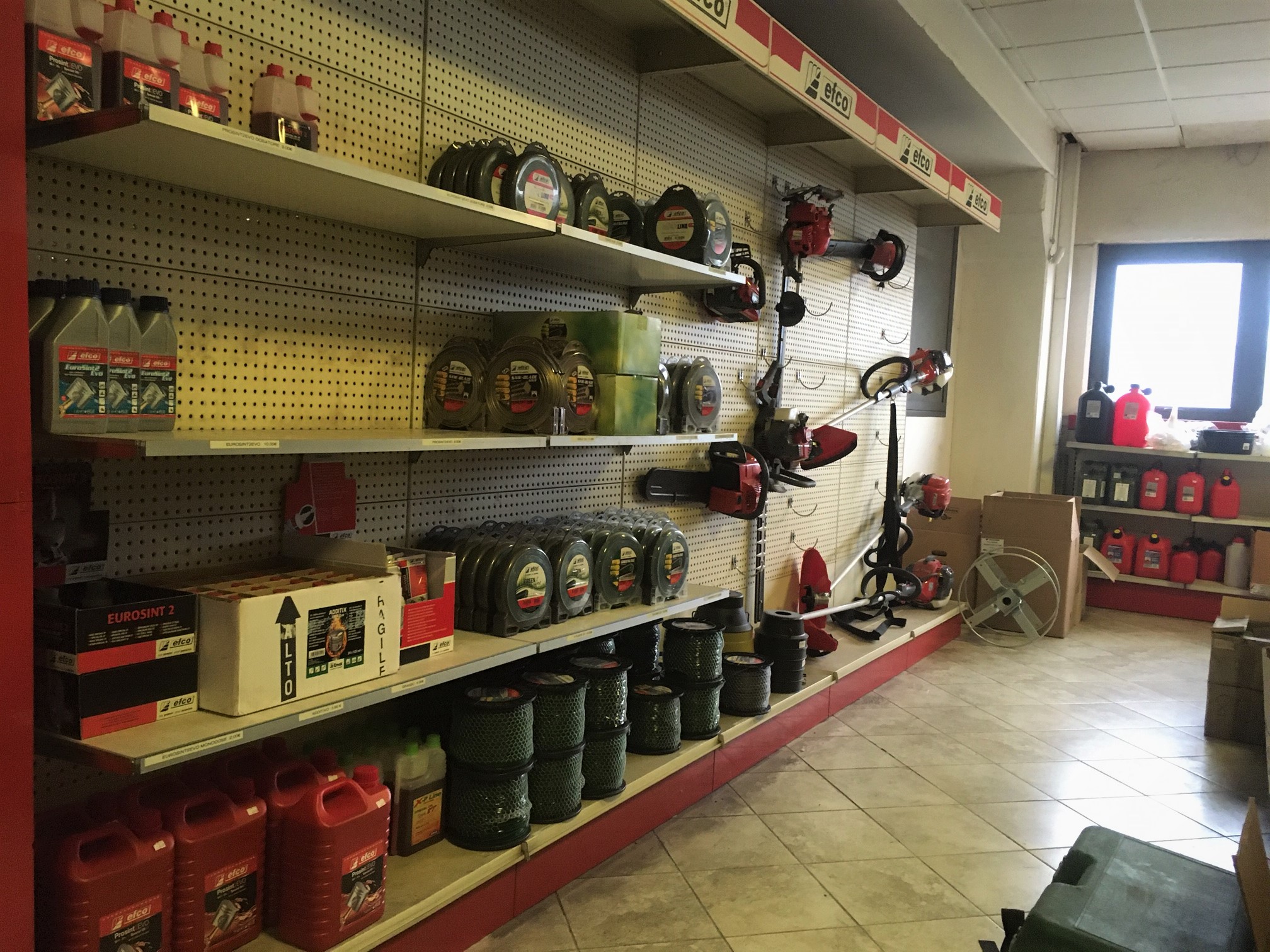 Vendita diretta di prodotti, accessori, abbigliamento per il giardinaggio e prodottiaccessori per l'agricoltura - Possamai Vidor (TV)